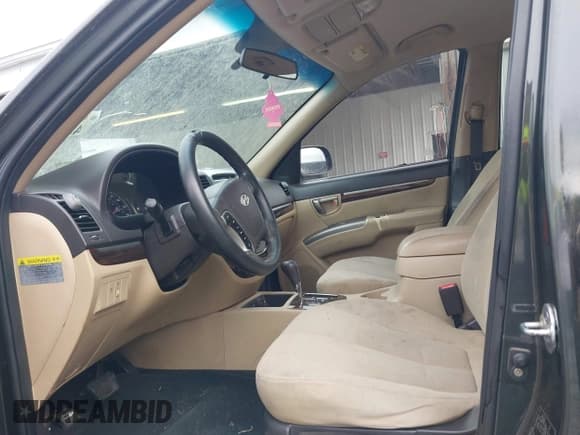 ✅ 2010 Hyundai Santa Fe GLS • VIN: 5NMSG3ABXAH340117 • Лот: 43827603. Опубликован ранее на IAAI с пробегом 193 766 миль. Бесплатный доступ к архиву аукционных продаж из США и подробный отчёт об истории автомобиля на DreamBid. Изображение 5.