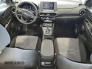 ✅ 2023 Hyundai Kona SE • VIN: KM8K22AB8PU025225 • Лот: 64410674. Опубликован ранее на Copart с пробегом 20 119 миль. Бесплатный доступ к архиву аукционных продаж из США и подробный отчёт об истории автомобиля на DreamBid. Изображение 8.