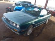 ✅ 1992 BMW 3 Series • VIN: WBABB1311NEC06175 • Lot: 43791776. Wystawiony na IAAI z przebiegiem 132 326 mil. Bezpłatny archiwum sprzedaży aukcyjnych z USA i szczegółowy raport historii pojazdu na DreamBid. Zdjęcie 2.