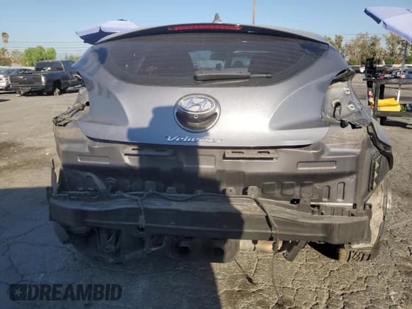 ✅ 2017 Hyundai Veloster • VIN: KMHTC6AD9HU313363 • Lot: 77983884. Wystawiony na Copart z przebiegiem 85 517 mil. Bezpłatny archiwum sprzedaży aukcyjnych z USA i szczegółowy raport historii pojazdu na DreamBid. Zdjęcie 6.