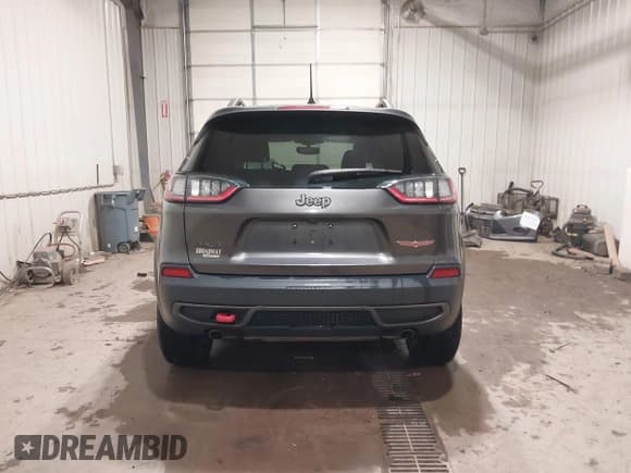 ✅ 2019 Jeep Cherokee Trailhawk Elite • VIN: 1C4PJMBX8KD298807 • Lot: 41107062. Listed on IAAI with 79,685 mi. Free auction sales archive from the USA and detailed vehicle history report at DreamBid. Image 16.