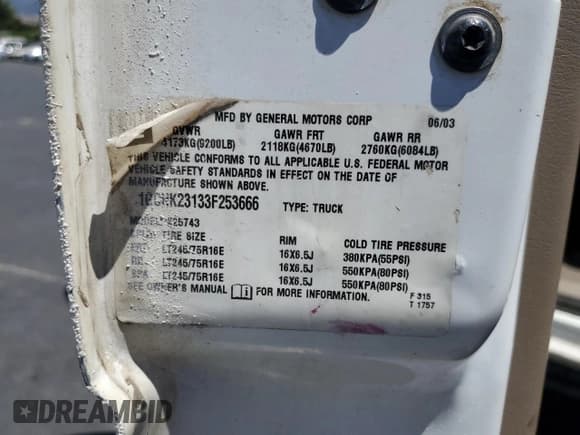 ✅ 2003 Chevrolet Silverado 2500HD LS • VIN: 1GCHK23133F253666 • Lot: 63904645. Listed on Copart with 318,461 mi. Free auction sales archive from the USA and detailed vehicle history report at DreamBid. Image 12.