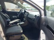 ✅ 2014 Chevrolet Captiva Sport LS • VIN: 3GNAL2EK1ES619408 • Lot: 42353917. Wystawiony na IAAI z przebiegiem 166 746 mil. Bezpłatny archiwum sprzedaży aukcyjnych z USA i szczegółowy raport historii pojazdu na DreamBid. Zdjęcie 5.