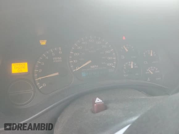 ✅ 2002 Chevrolet Suburban LT • VIN: 1GNEC16Z12J265815 • Лот: 51673315. Опубликован ранее на Copart с пробегом 305 599 миль. Бесплатный доступ к архиву аукционных продаж из США и подробный отчёт об истории автомобиля на DreamBid. Изображение 9.