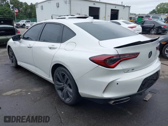 ✅ 2021 Acura TLX w/A-Spec Package • VIN: 19UUB6F59MA003398 • Lot: 42569419. Wystawiony na IAAI z przebiegiem 39 059 mil. Bezpłatny archiwum sprzedaży aukcyjnych z USA i szczegółowy raport historii pojazdu na DreamBid. Zdjęcie 3.