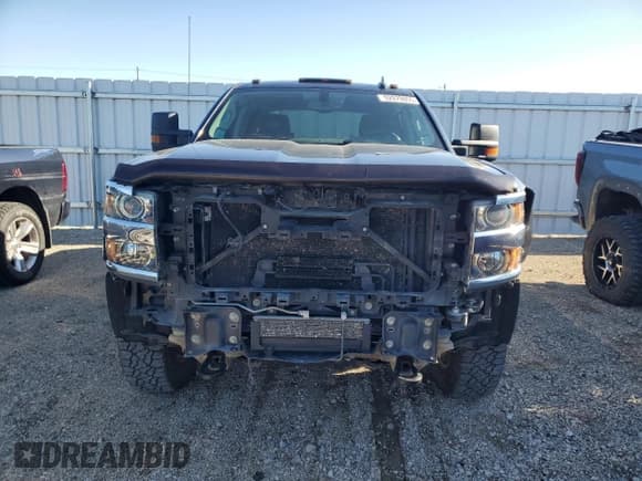 ✅ 2017 Chevrolet Silverado 2500HD LT • VIN: 1GC1KVEG7HF178370 • Lot: 92070055. Listed on Copart with 111,467 mi. Free auction sales archive from the USA and detailed vehicle history report at DreamBid. Image 5.