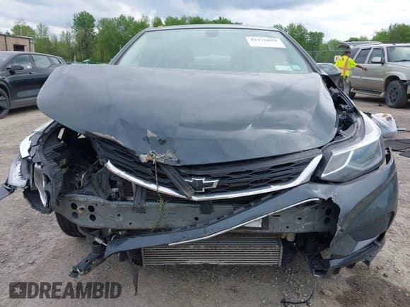 ✅ 2018 Chevrolet Cruze LT • VIN: 1G1BE5SM1J7226878 • Лот: 42276859. Опубликован ранее на IAAI с пробегом 100 112 миль. Бесплатный доступ к архиву аукционных продаж из США и подробный отчёт об истории автомобиля на DreamBid. Изображение 13.