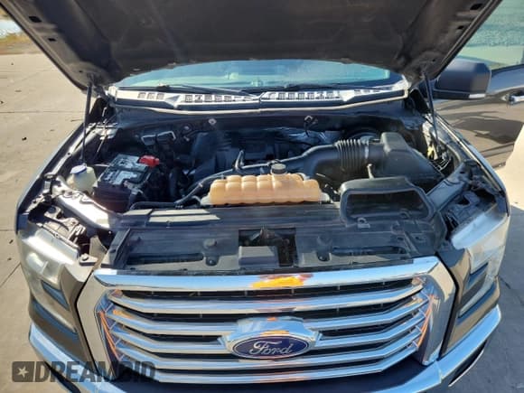 ✅ 2017 Ford F-150 XL • VIN: 1FTEW1CP4HKC52823 • Lot: 90011185. Listed on Copart with 378,190 mi. Free auction sales archive from the USA and detailed vehicle history report at DreamBid. Image 11.