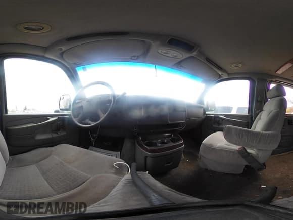 ✅ 2004 Chevrolet Express Passenger • VIN: 1GBFG15T441159106 • Lot: 41999210. Listed on IAAI with 245,286 mi. Free auction sales archive from the USA and detailed vehicle history report at DreamBid. Image 20.