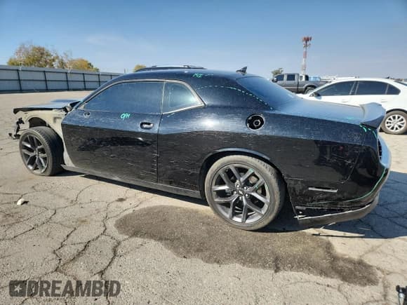 ✅ 2019 Dodge Challenger R/T • VIN: 2C3CDZBT0KH661446 • Lot: 87246715. Wystawiony na Copart z przebiegiem Nie podano. Bezpłatny archiwum sprzedaży aukcyjnych z USA i szczegółowy raport historii pojazdu na DreamBid. Zdjęcie 2.