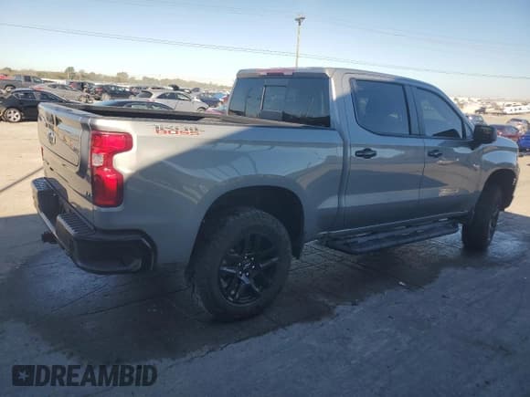 ✅ 2023 Chevrolet Silverado 1500 LT Trail Boss • VIN: 3GCUDFEL9PG326414 • Lot: 86667995. Wystawiony na Copart z przebiegiem 35 262 mil. Bezpłatny archiwum sprzedaży aukcyjnych z USA i szczegółowy raport historii pojazdu na DreamBid. Zdjęcie 3.