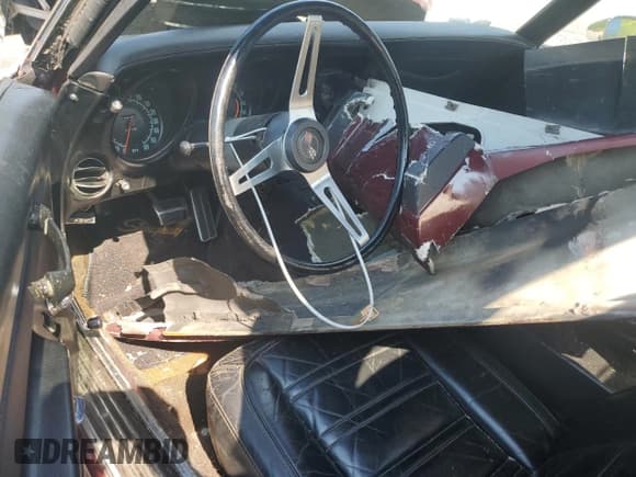 ✅ 1970 Chevrolet Corvette • VIN: 194370S402727 • Lot: 62535015. Wystawiony na Copart z przebiegiem 53 618 mil. Bezpłatny archiwum sprzedaży aukcyjnych z USA i szczegółowy raport historii pojazdu na DreamBid. Zdjęcie 8.