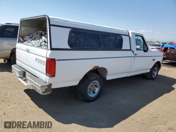 ✅ 1992 Ford F-150 • VIN: 1FTDF15Y6NNA72948 • Lot: 70535984. Wystawiony na Copart z przebiegiem Nie podano. Bezpłatny archiwum sprzedaży aukcyjnych z USA i szczegółowy raport historii pojazdu na DreamBid. Zdjęcie 3.