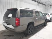 ✅ 2011 Chevrolet Suburban LT • VIN: 1GNSKJE38BR122221 • Lot: 43849920. Listed on IAAI with 177,672 mi. Free auction sales archive from the USA and detailed vehicle history report at DreamBid. Image 4.