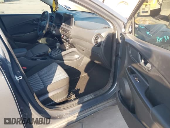 ✅ 2023 Hyundai Kona Preferred • VIN: KM8K2CAB7PU012830 • Lot: 43176087. Wystawiony na IAAI z przebiegiem 32 078 mil. Bezpłatny archiwum sprzedaży aukcyjnych z USA i szczegółowy raport historii pojazdu na DreamBid. Zdjęcie 5.