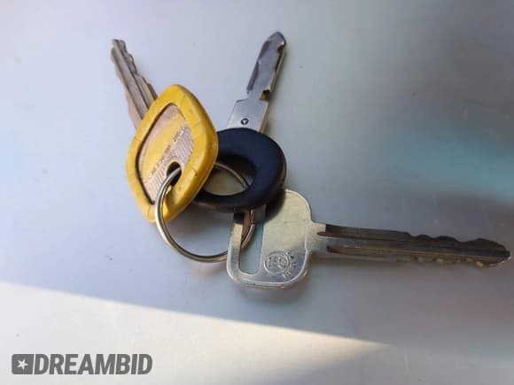 ✅ 1983 Mercedes-Benz 300 SD • VIN: WDBCB20AXDB046570 • Lot: 42762512. Listed on IAAI with 130,784 mi. Free auction sales archive from the USA and detailed vehicle history report at DreamBid. Image 11.