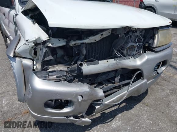 ✅ 2000 Mitsubishi Montero Sport LS • VIN: JA4LS31H1YP036855 • Lot: 42533455. Wystawiony na IAAI z przebiegiem 236 352 mil. Bezpłatny archiwum sprzedaży aukcyjnych z USA i szczegółowy raport historii pojazdu na DreamBid. Zdjęcie 6.