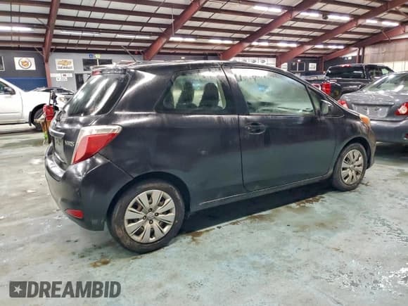 ✅ 2012 Toyota Yaris LE • VIN: JTDJTUD32CD513089 • Лот: 95455905. Опубликован ранее на Copart с пробегом 175 743 миль. Бесплатный доступ к архиву аукционных продаж из США и подробный отчёт об истории автомобиля на DreamBid. Изображение 3.