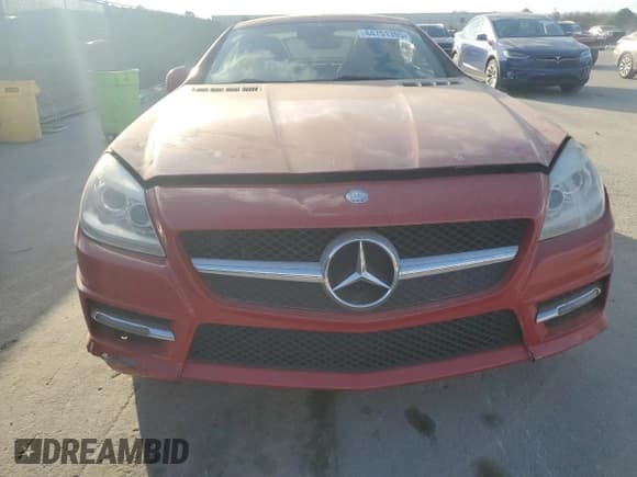 ✅ 2016 Mercedes-Benz SLK 350 • VIN: WDDPK5HA2GF116641 • Лот: 44751395. Опубликован ранее на Copart с пробегом 85 747 миль. Бесплатный доступ к архиву аукционных продаж из США и подробный отчёт об истории автомобиля на DreamBid. Изображение 5.