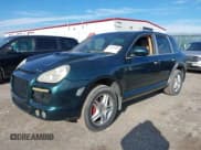 ✅ 2004 Porsche Cayenne S • VIN: WP1AB29P54LA63558 • Lot: 43824988. Wystawiony na IAAI z przebiegiem 104 165 mil. Bezpłatny archiwum sprzedaży aukcyjnych z USA i szczegółowy raport historii pojazdu na DreamBid. Zdjęcie 2.
