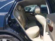 ✅ 2015 Infiniti QX70 • VIN: JN8CS1MW9FM483358 • Lot: 42194570. Wystawiony na IAAI z przebiegiem 86 168 mil. Bezpłatny archiwum sprzedaży aukcyjnych z USA i szczegółowy raport historii pojazdu na DreamBid. Zdjęcie 8.