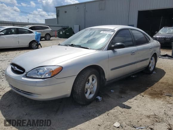 ✅ 2000 Ford Taurus LX • VIN: 1FAFP52U9YA110348 • Лот: 70742405. Опубликован ранее на Copart с пробегом 150 567 миль. Бесплатный доступ к архиву аукционных продаж из США и подробный отчёт об истории автомобиля на DreamBid. Изображение 1.