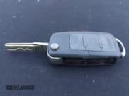 ✅ 2004 Volkswagen Beetle GLS Turbo • VIN: 3VWCD31Y54M342308 • Lot: 43760265. Wystawiony na IAAI z przebiegiem 165 576 mil. Bezpłatny archiwum sprzedaży aukcyjnych z USA i szczegółowy raport historii pojazdu na DreamBid. Zdjęcie 11.