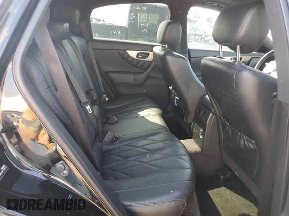✅ 2016 Infiniti QX70 • VIN: JN8CS1MW8GM750605 • Lot: 69073455. Listed on Copart with 228,637 mi. Free auction sales archive from the USA and detailed vehicle history report at DreamBid. Image 10.