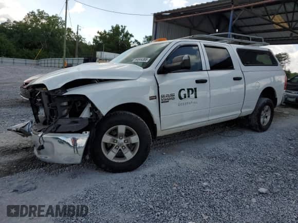 2020 Ram 1500 Tradesman z VIN 1C6RR7ST7LS149101, wystawiony jako Copart lot #64644365 z przebiegiem 135 573 mil mil oraz Szkoda całkowita • Salvage title. Historia ofert i sprzedaży dostępna na DreamBid. Obrazek 1.