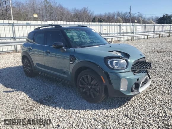 ✅ 2024 MINI Countryman Cooper S • VIN: WMZ83BR08R3S05750 • Lot: 47879955. Listed on Copart with 20,456 mi. Free auction sales archive from the USA and detailed vehicle history report at DreamBid. Image 4.