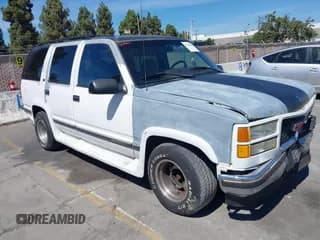 ✅ 1995 GMC Yukon • VIN: 1GKEC13KXSJ753164 • Lot: 43149400. Listed on IAAI with 321,619 mi. Free auction sales archive from the USA and detailed vehicle history report at DreamBid. Image 1.