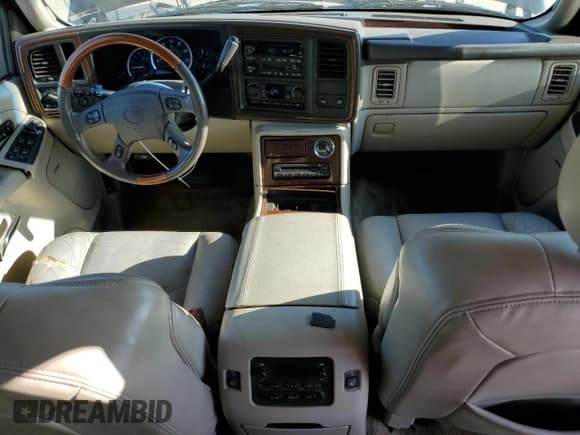 ✅ 2003 Cadillac Escalade • VIN: 1GYEC63T43R157689 • Lot: 88749145. Listed on Copart with 138,905 mi. Free auction sales archive from the USA and detailed vehicle history report at DreamBid. Image 8.