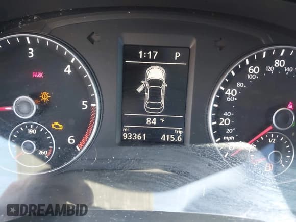 ✅ 2015 Volkswagen Passat SE • VIN: 1VWBV7A35FC056905 • Lot: 43710442. Wystawiony na IAAI z przebiegiem 93 361 mil. Bezpłatny archiwum sprzedaży aukcyjnych z USA i szczegółowy raport historii pojazdu na DreamBid. Zdjęcie 7.