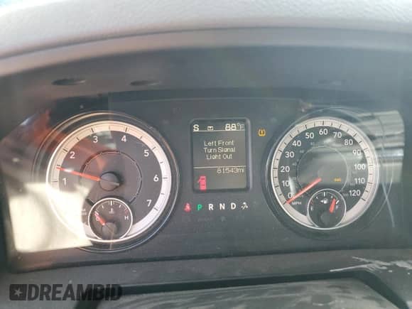 2019 Ram 1500 Express with VIN 1C6RR7FG4KS635635, listed as a Copart auction lot 67610484 with 81,543 mi miles and Salvage title. Bid and sale history available at DreamBid. Image 9.