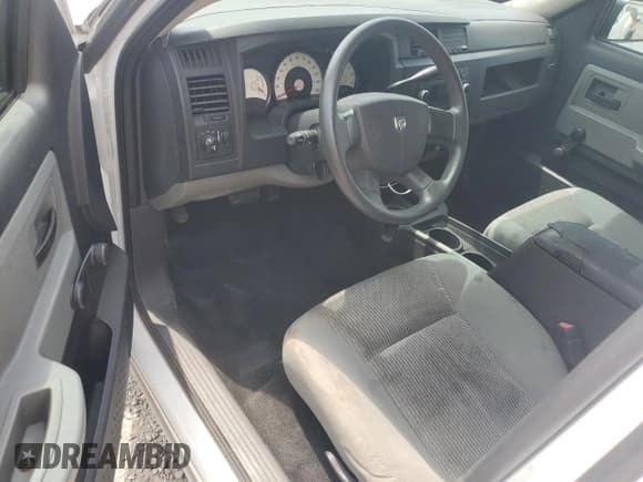 ✅ 2011 Ram Dakota ST • VIN: 1D7RE2BK7BS589371 • Lot: 58822225. Listed on Copart with 124,510 mi. Free auction sales archive from the USA and detailed vehicle history report at DreamBid. Image 8.