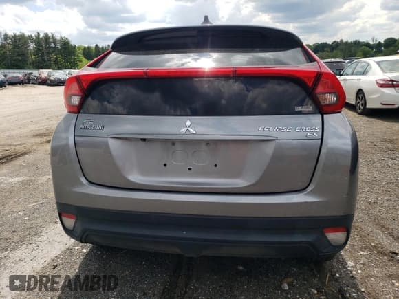 ✅ 2019 Mitsubishi Eclipse Cross ES • VIN: JA4AT3AA7KZ046213 • Лот: 56300285. Опубликован ранее на Copart с пробегом 97 789 миль. Бесплатный доступ к архиву аукционных продаж из США и подробный отчёт об истории автомобиля на DreamBid. Изображение 6.