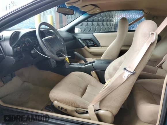 1995 Chevrolet Camaro с VIN 2G1FP22K8S2226779, выставлен на аукционе Copart как лот 46428785 с пробегом 144 783 миль миль и Списание • Salvage title. История ставок и продаж доступна на DreamBid. Изображение 7.