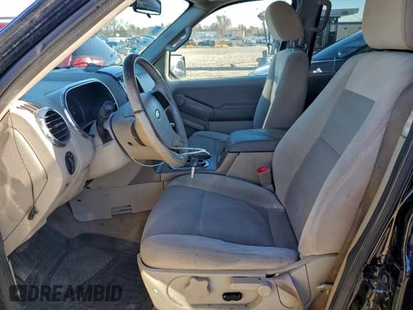 ✅ 2006 Ford Explorer XLT • VIN: 1FMEU73E26UA35839 • Lot: 95563375. Listed on Copart with 192,850 mi. Free auction sales archive from the USA and detailed vehicle history report at DreamBid. Image 7.