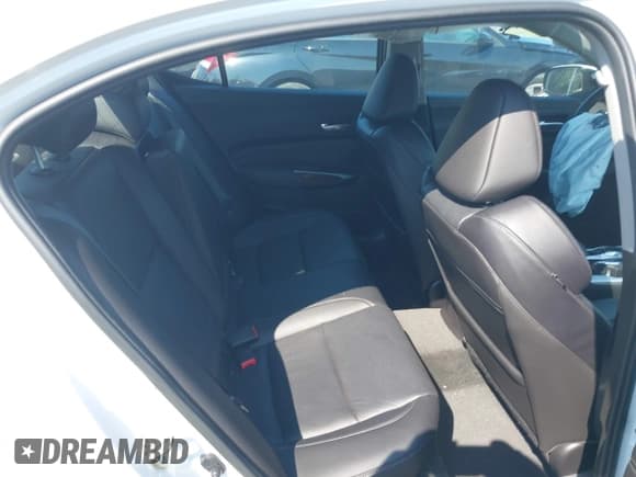 ✅ 2016 Acura TLX Technology • VIN: 19UUB2F54GA006318 • Lot: 42579763. Wystawiony na IAAI z przebiegiem 122 459 mil. Bezpłatny archiwum sprzedaży aukcyjnych z USA i szczegółowy raport historii pojazdu na DreamBid. Zdjęcie 8.