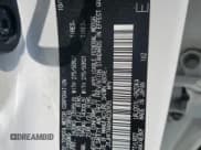 ✅ 2017 Lexus LX 570 • VIN: JTJHY7AX6H4230935 • Lot: 66151045. Wystawiony na Copart z przebiegiem 121 655 mil. Bezpłatny archiwum sprzedaży aukcyjnych z USA i szczegółowy raport historii pojazdu na DreamBid. Zdjęcie 13.