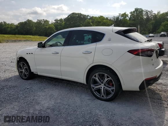 ✅ 2021 Maserati Levante • VIN: ZN661XUAXMX372301 • Lot: 57548054. Listed on Copart with 68,726 mi. Free auction sales archive from the USA and detailed vehicle history report at DreamBid. Image 2.