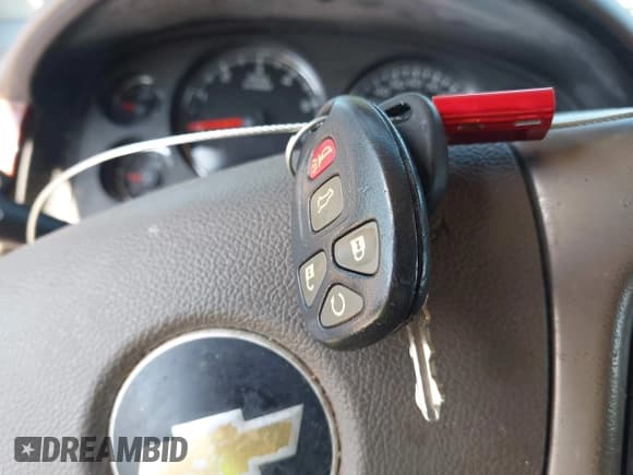 ✅ 2011 Chevrolet Suburban LT • VIN: 1GNSCJE03BR396610 • Lot: 42348029. Listed on IAAI with 249,280 mi. Free auction sales archive from the USA and detailed vehicle history report at DreamBid. Image 11.