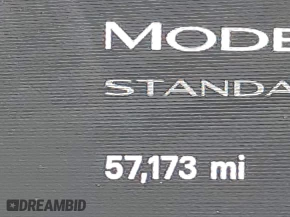 ✅ 2020 Tesla Model 3 Standard Range Plus • VIN: 5YJ3E1EAXLF661367 • Lot: 43453953. Wystawiony na IAAI z przebiegiem 57 173 mil. Bezpłatny archiwum sprzedaży aukcyjnych z USA i szczegółowy raport historii pojazdu na DreamBid. Zdjęcie 15.