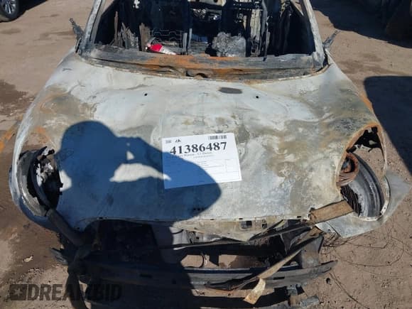 ✅ 2013 MINI Roadster • VIN: WMWSY1C59DT625321 • Lot: 41386487. Wystawiony na IAAI z przebiegiem Nie podano. Bezpłatny archiwum sprzedaży aukcyjnych z USA i szczegółowy raport historii pojazdu na DreamBid. Zdjęcie 10.