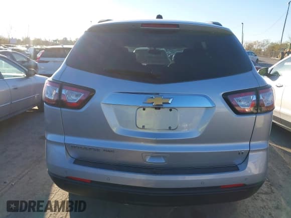 ✅ 2017 Chevrolet Traverse LT • VIN: 1GNKVGKD7HJ278894 • Lot: 43542365. Wystawiony na IAAI z przebiegiem 134 882 mil. Bezpłatny archiwum sprzedaży aukcyjnych z USA i szczegółowy raport historii pojazdu na DreamBid. Zdjęcie 16.
