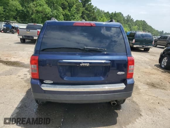 ✅ 2016 Jeep Patriot High Altitude • VIN: 1C4NJPFA8GD507520 • Lot: 65371675. Wystawiony na Copart z przebiegiem 100 523 mil. Bezpłatny archiwum sprzedaży aukcyjnych z USA i szczegółowy raport historii pojazdu na DreamBid. Zdjęcie 6.