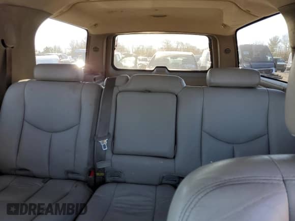 2003 Chevrolet Suburban Z71 с VIN 3GNFK16Z93G327424, выставлен на аукционе Copart как лот 78700074 с пробегом Не указан миль и Чистый • Clean title. История ставок и продаж доступна на DreamBid. Изображение 10.