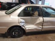 ✅ 2000 Honda Accord SE • VIN: 1HGCG5673YA051154 • Lot: 41382000. Listed on IAAI with 272,554 mi. Free auction sales archive from the USA and detailed vehicle history report at DreamBid. Image 6.