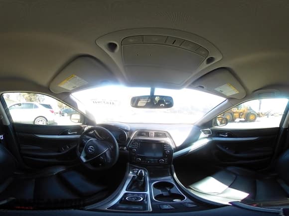 ✅ 2018 Nissan Maxima Platinum • VIN: 1N4AA6AP4JC373550 • Lot: 41827941. Listed on IAAI with 80,746 mi. Free auction sales archive from the USA and detailed vehicle history report at DreamBid. Image 18.