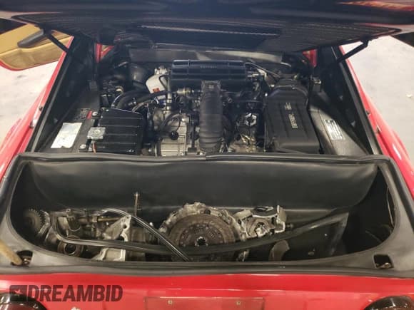 ✅ 1982 Ferrari 308 • VIN: ZFFAA02A0C0041757 • Lot: 75698884. Wystawiony na Copart z przebiegiem 63 655 mil. Bezpłatny archiwum sprzedaży aukcyjnych z USA i szczegółowy raport historii pojazdu na DreamBid. Zdjęcie 11.